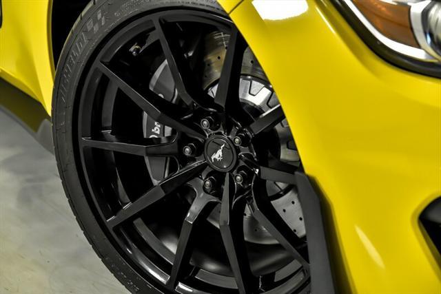 2017 ford shelby gt350 base