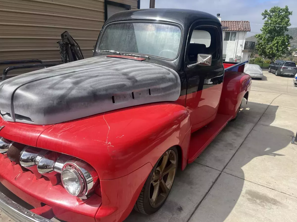 1951 ford f-series red