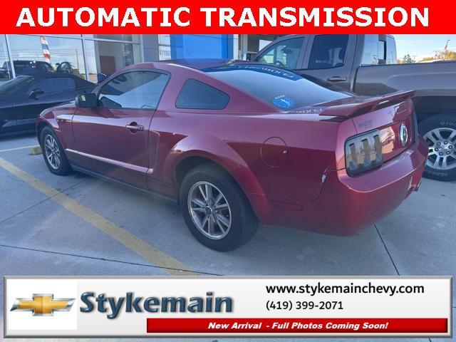 2005 ford mustang deluxe