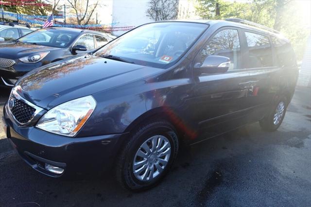2014 kia sedona lx