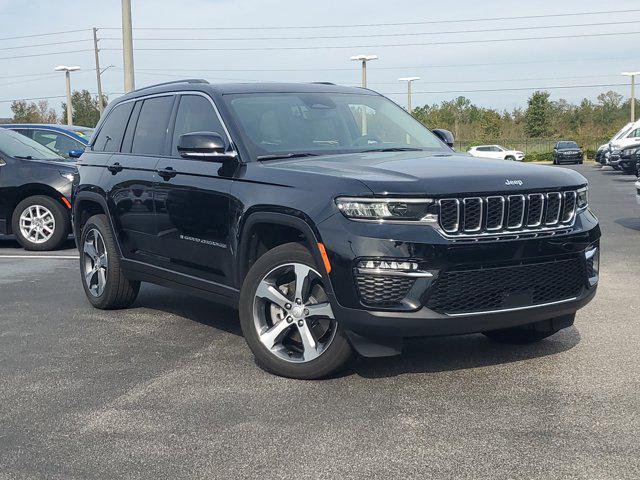 2022 jeep grand cherokee 4xe base