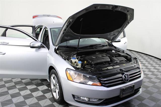 2015 volkswagen passat 1.8t limited edition