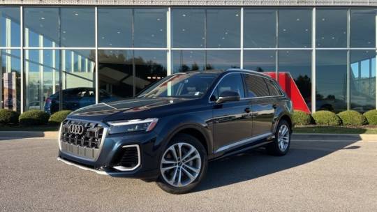 2025 Audi Q7 55 quattro premium plus