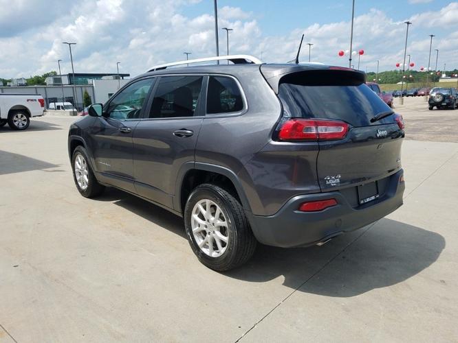 used 2016 jeep cherokee 4wd latitude topeka, ks 66614 for sale in topeka, kansas
