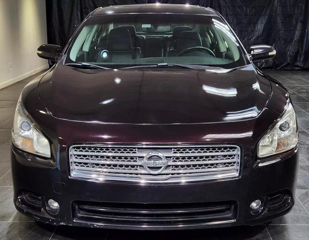 2010 nissan maxima sv