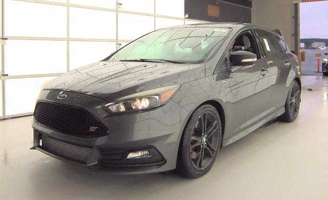 2016 ford focus st base