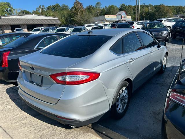 2016 ford fusion s