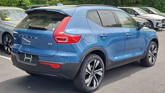 2024 Volvo XC40