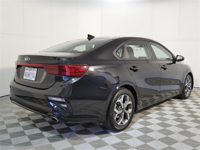 2021 kia forte lxs