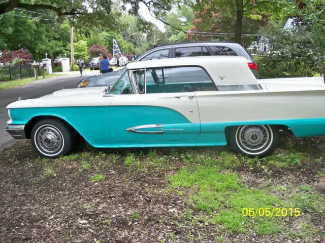 classic car 1959 ford t-bird