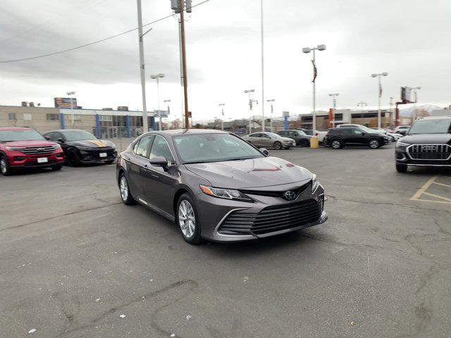 2023 toyota camry le