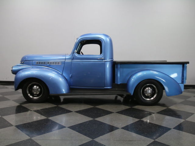 nice custom, 350 v8, 700r4 od trans, a/c, pwr brakes/steer, reliable, nice build