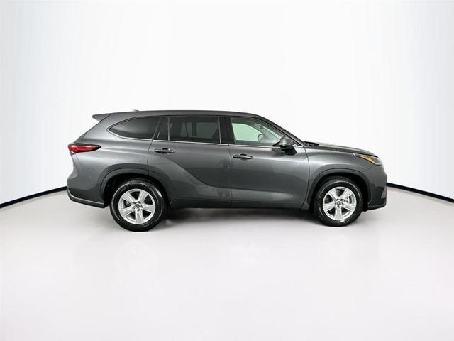 2021 toyota highlander l