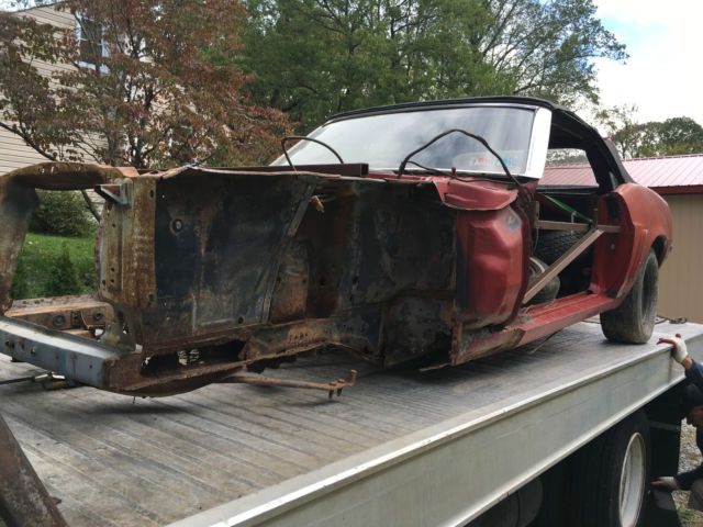 1969 ford mustang convertible body and rear end it needs inner rockers more