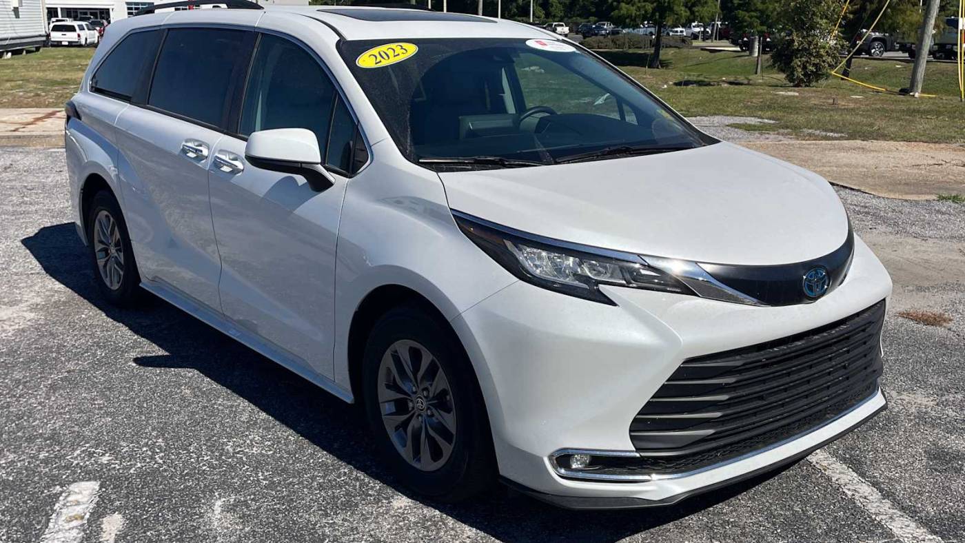 2023 toyota sienna