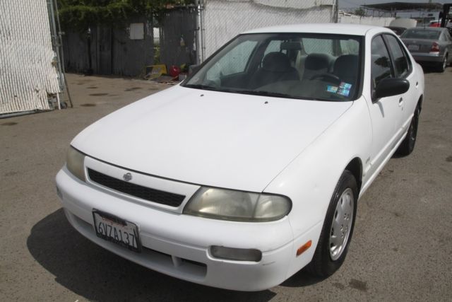 1994 nissan altima gxe automatic 4 cylinder no reserve
