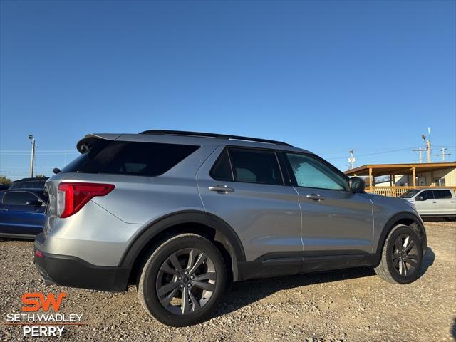 2021 ford explorer xlt