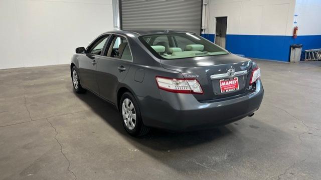 2011 toyota camry hybrid