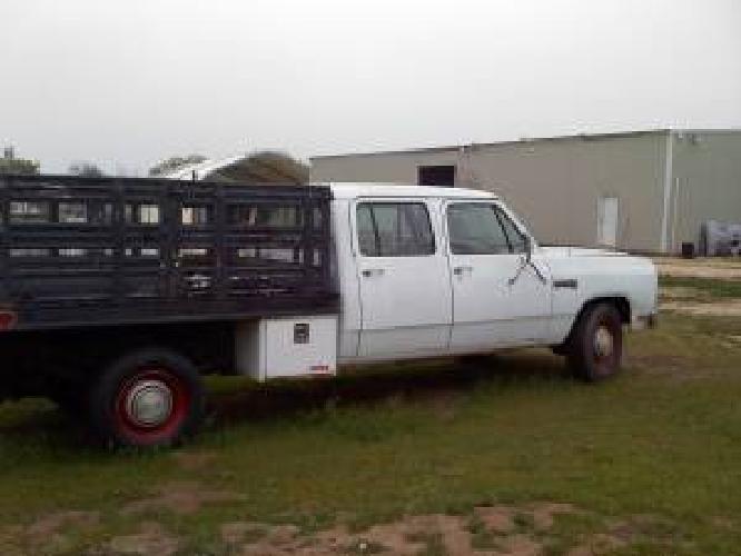 1985 dodge d350 4door flatbed truck in empire, ca