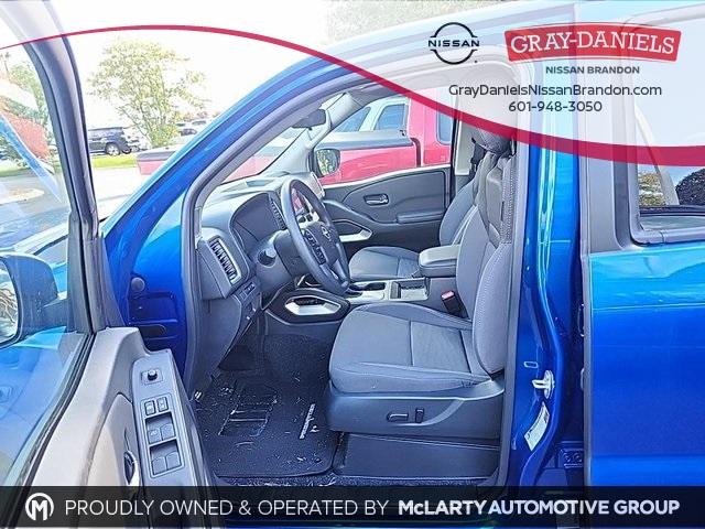 2024 nissan frontier sv