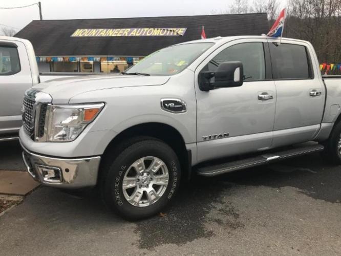 2017 nissan titan sv 4x4 sv 4dr crew cab for sale in beckley, west virginia