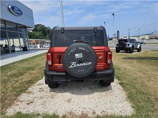 2022 Ford Bronco black diamond