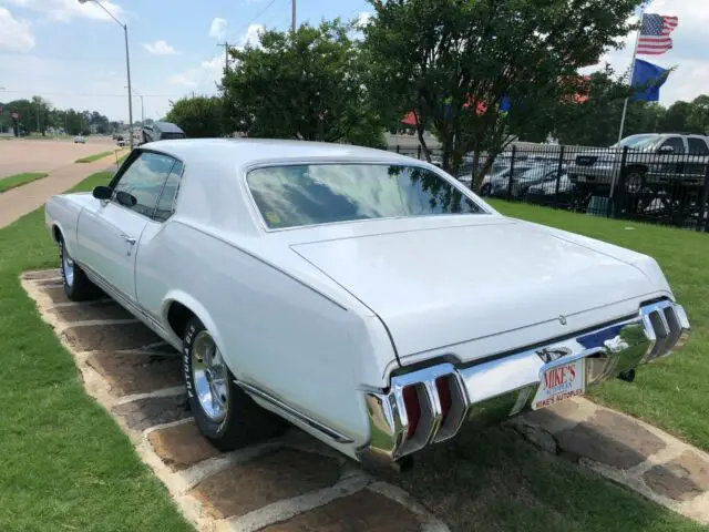 1970 oldsmobile cutlass supreme good car, looks good, runs good