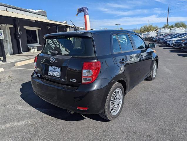 2014 scion xd 5-door hatchback 4-spd at