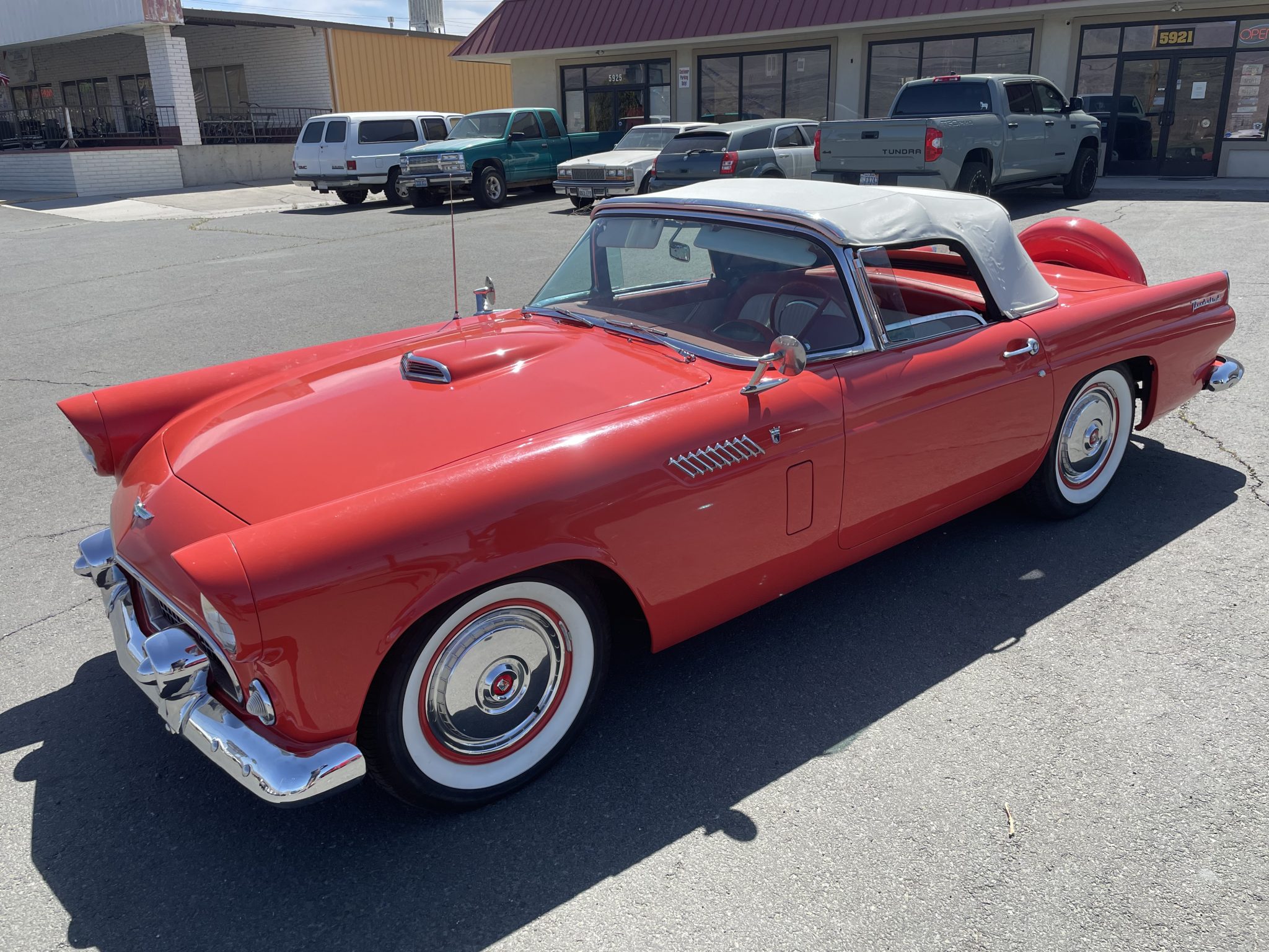 1956 ford thunderbird