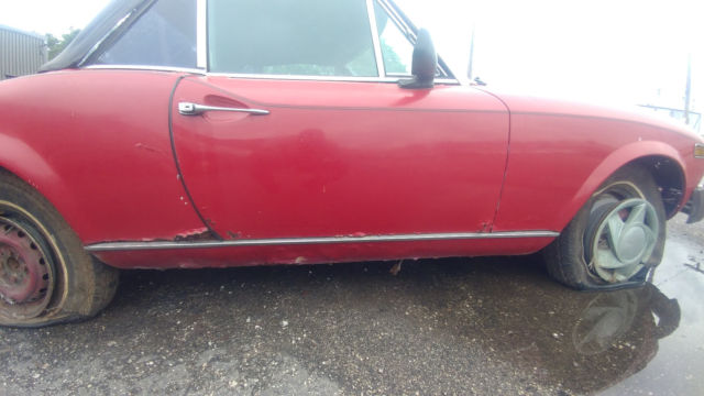 1977 fiat 124 spider convertible 2-door 2.0l project car