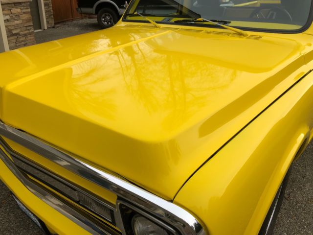 1969 chevy c10 custom restored street-rod beautiful truck worldwide no reserve
