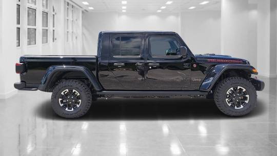 2024 Jeep Gladiator