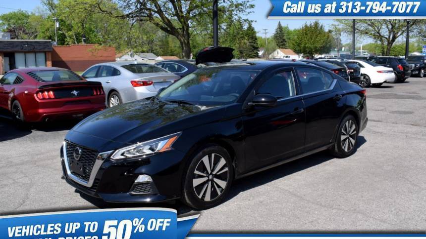 2021 nissan altima sv