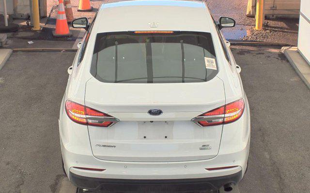2020 ford fusion se