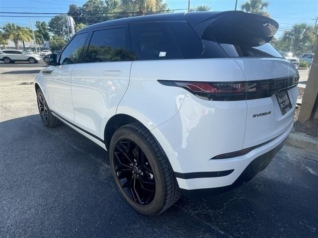 2023 land rover range rover evoque se