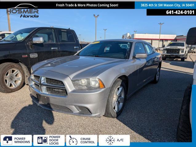 2014 dodge charger se