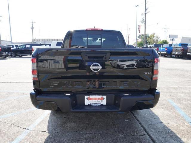 2022 nissan frontier sv