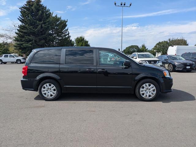 2020 dodge grand caravan se