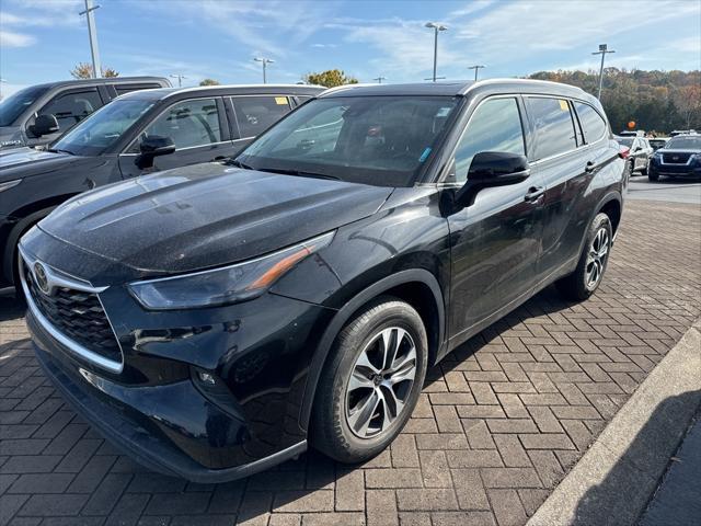 2022 toyota highlander xle