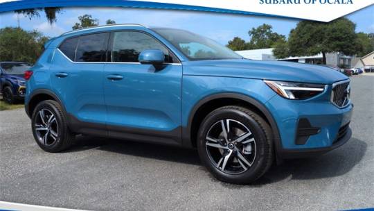 2025 Volvo XC40