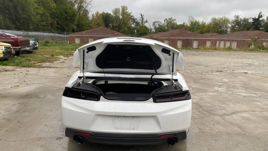 2017 chevrolet camaro lt