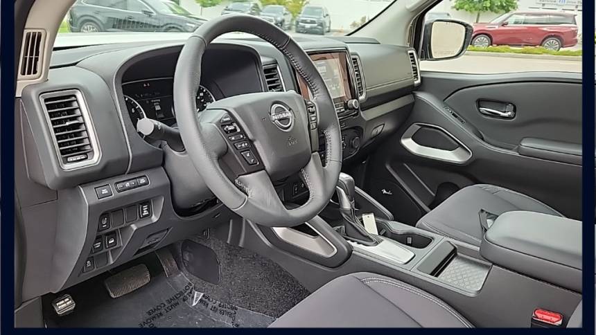 2023 nissan frontier sv