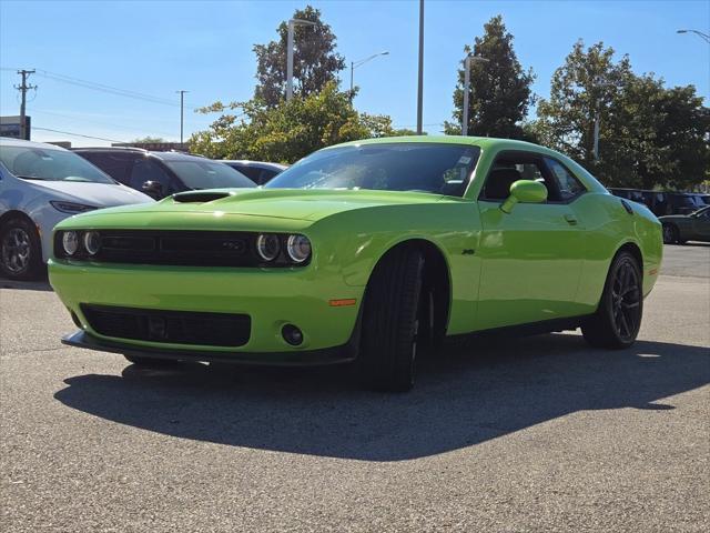 2023 dodge challenger r/t
