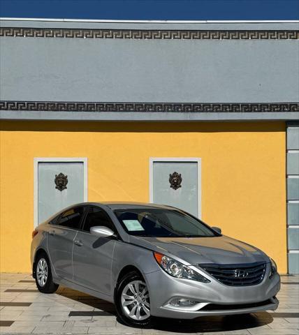2012 hyundai sonata gls