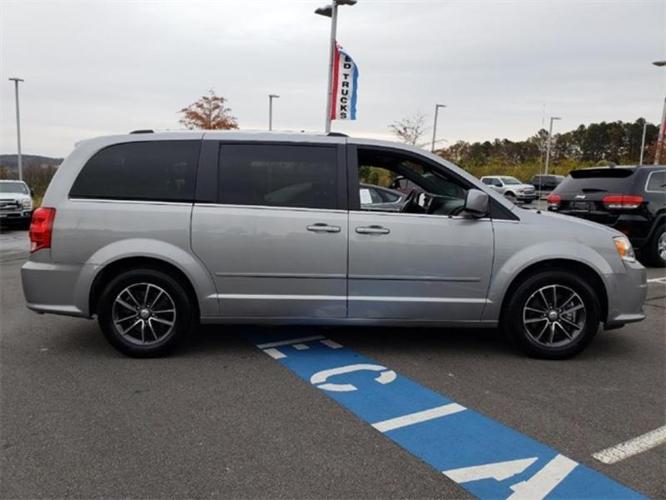 2017 dodge grand caravan sxt sxt 4dr mini-van for sale in little rock, arkansas