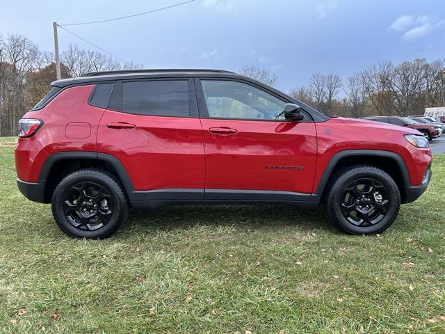 2023 jeep compass trailhawk