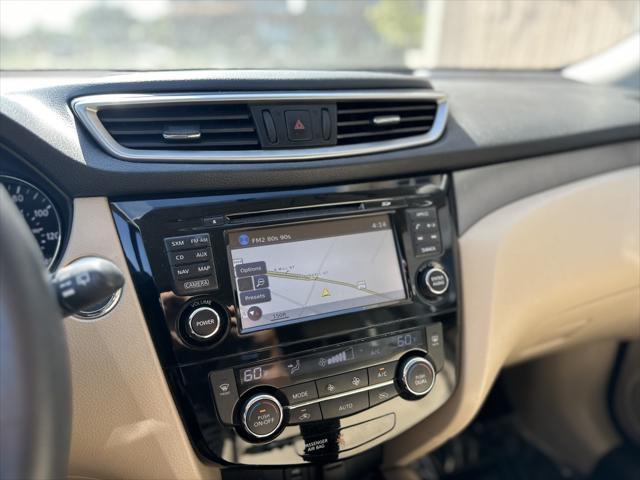 2016 nissan rogue sv