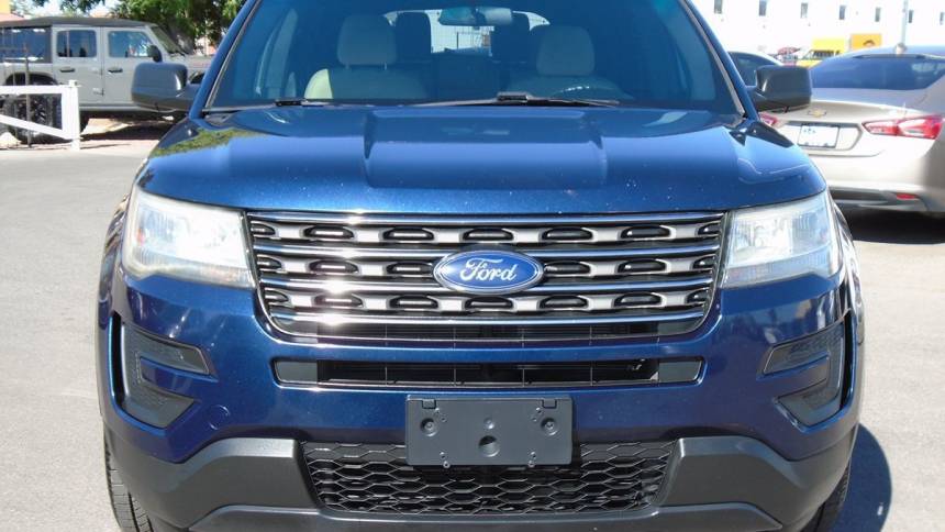 2017 ford explorer base
