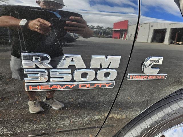 2018 ram 3500 tradesman crew cab 4x2 8' box