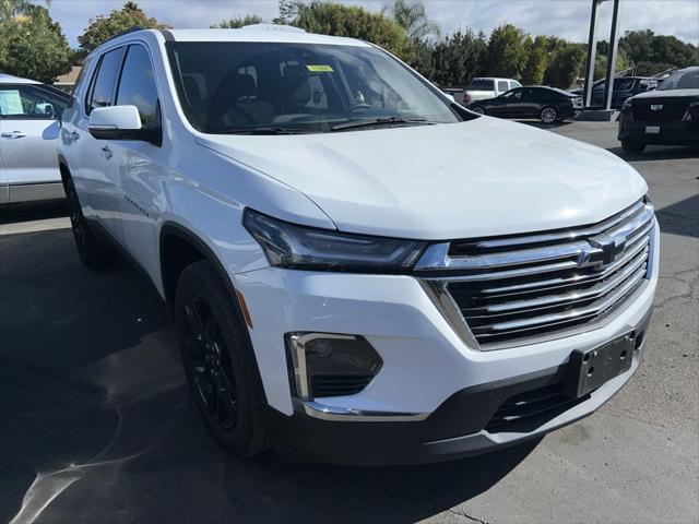 2022 chevrolet traverse lt cloth